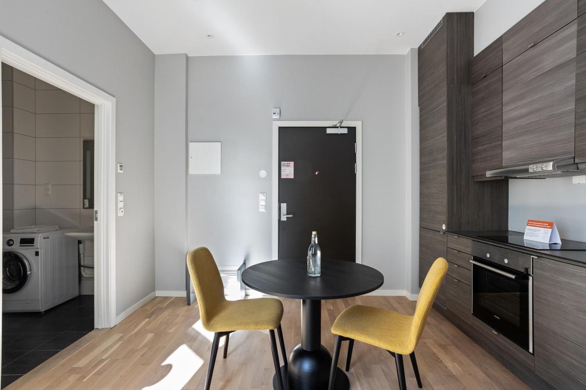 Numa Topp Aparthotel 4*